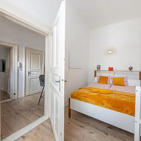 Appartamento Grand Boulevard Cozy Charm Ac, Huge Smart Tv Budapest