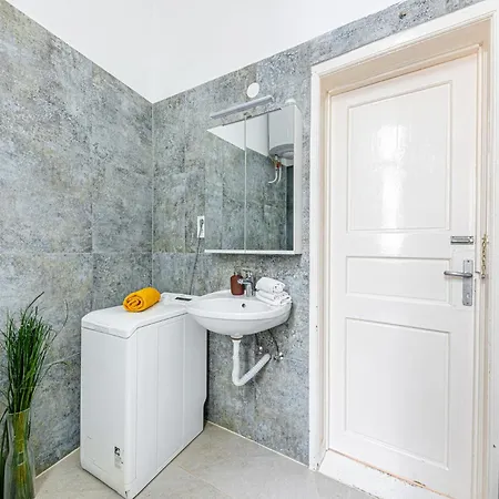 Grand Boulevard Cozy Charm Ac, Huge Smart Tv Budapest