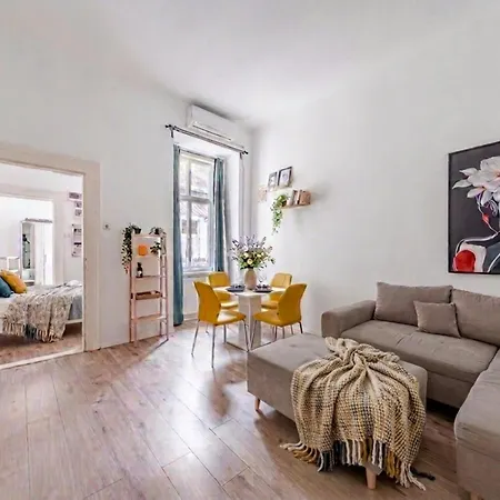 Apartament Grand Boulevard Cozy Charm Ac, Huge Smart Tv Budapesta