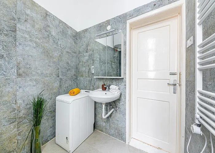 Grand Boulevard Cozy Charm Ac, Huge Smart Tv Budapest